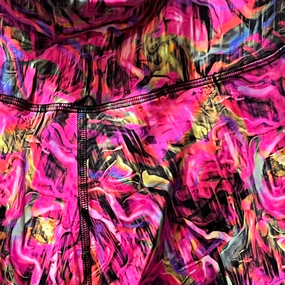 LULULEMON BASE PACE NWT AUTHENTIC HIGH RISE RUNNING NULUX FABRIC TIGHT. - Picture 6 of 17